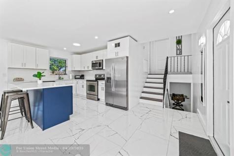 1215 NE 200th Street Miami FL 33179