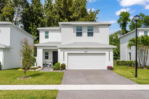6317 Tenor Drive West Palm Beach FL 33413