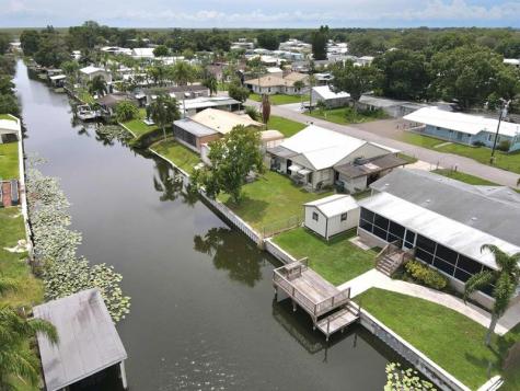 1081 6TH Street Okeechobee FL 34974