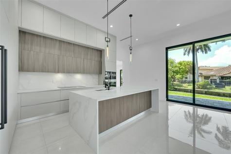 656 NW 21st Street Wilton Manors FL 33311