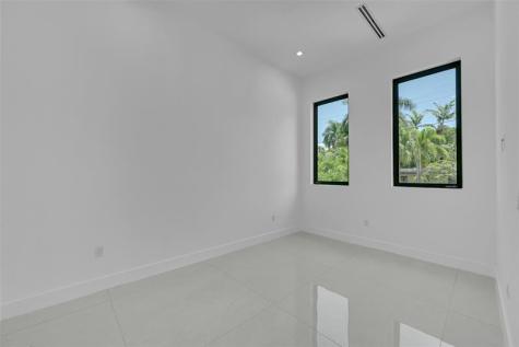 656 NW 21st Street Wilton Manors FL 33311