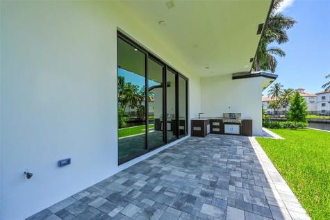 656 NW 21st Street Wilton Manors FL 33311