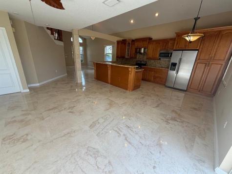 360 NW 115th Way Coral Springs FL 33071