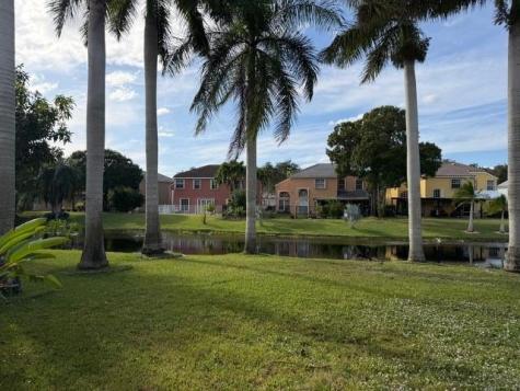 360 NW 115th Way Coral Springs FL 33071