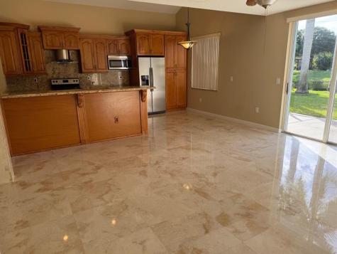 360 NW 115th Way Coral Springs FL 33071