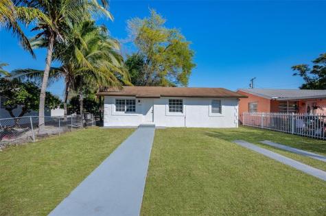 1161 NW 105th Terrace Miami FL 33150