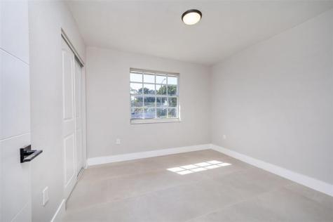 1161 NW 105th Terrace Miami FL 33150