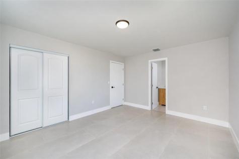 1161 NW 105th Terrace Miami FL 33150