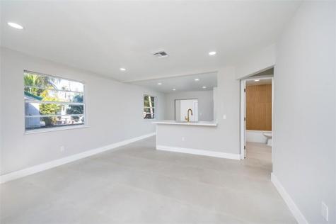 1161 NW 105th Terrace Miami FL 33150