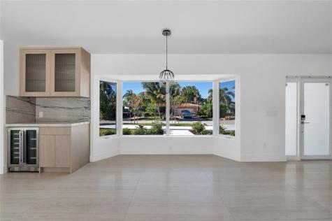 1240 NE 27th Way Pompano Beach FL 33062