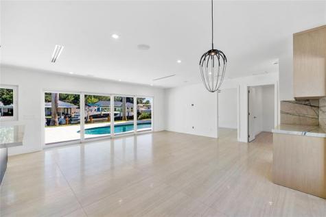 1240 NE 27th Way Pompano Beach FL 33062