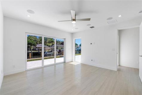 1240 NE 27th Way Pompano Beach FL 33062