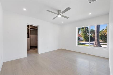 1240 NE 27th Way Pompano Beach FL 33062