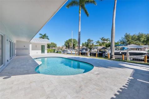 1240 NE 27th Way Pompano Beach FL 33062