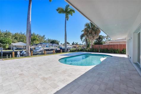 1240 NE 27th Way Pompano Beach FL 33062
