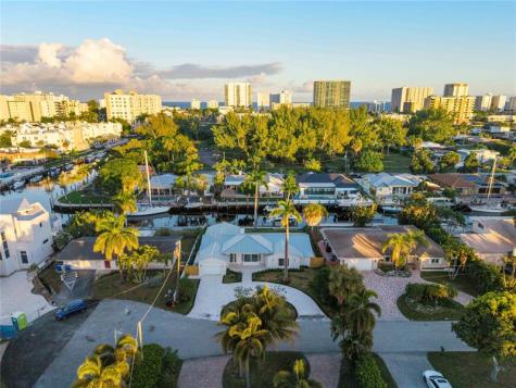 1240 NE 27th Way Pompano Beach FL 33062