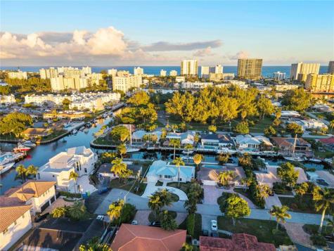 1240 NE 27th Way Pompano Beach FL 33062