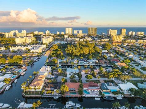 1240 NE 27th Way Pompano Beach FL 33062