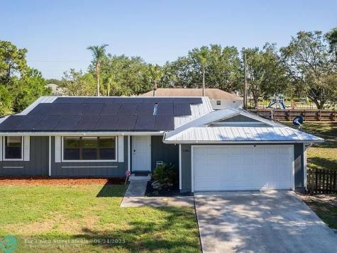 1181 SW Goodman Avenue Port St Lucie FL 34953