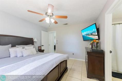 1181 SW Goodman Avenue Port St Lucie FL 34953