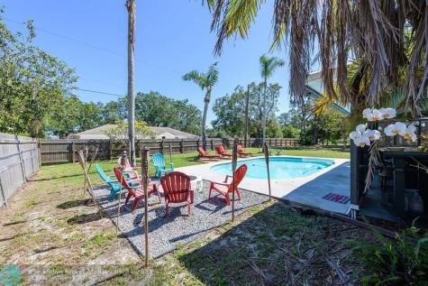 1181 SW Goodman Avenue Port St Lucie FL 34953