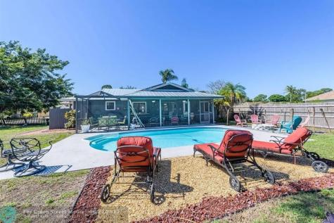 1181 SW Goodman Avenue Port St Lucie FL 34953