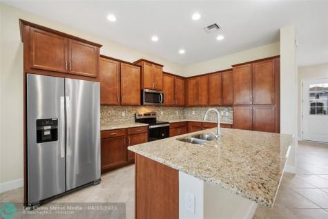 5573 Zestar Lane Westlake FL 33470