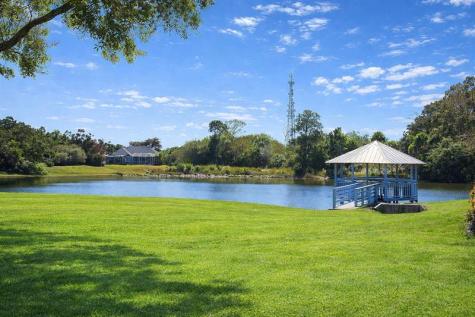 728 N Fischer Circle Sebastian FL 32958