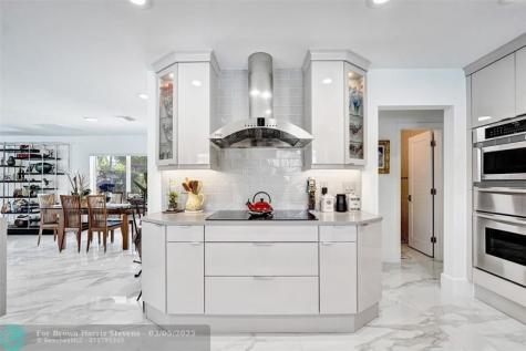 1825 Coral Gardens Drive Wilton Manors FL 33306