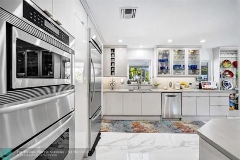 1825 Coral Gardens Drive Wilton Manors FL 33306