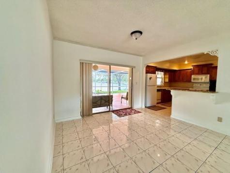 2000 NW 86th Terrace Pembroke Pines FL 33024