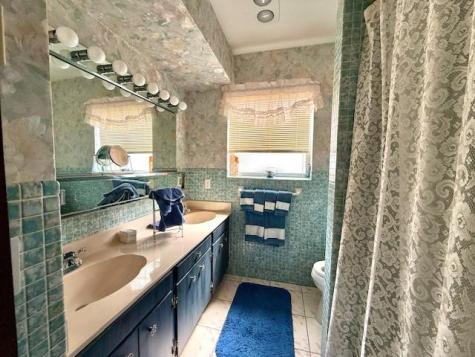 2000 NW 86th Terrace Pembroke Pines FL 33024