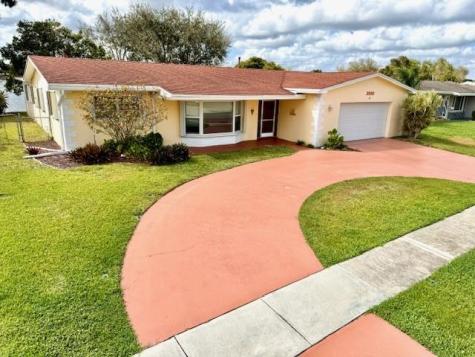 2000 NW 86th Terrace Pembroke Pines FL 33024