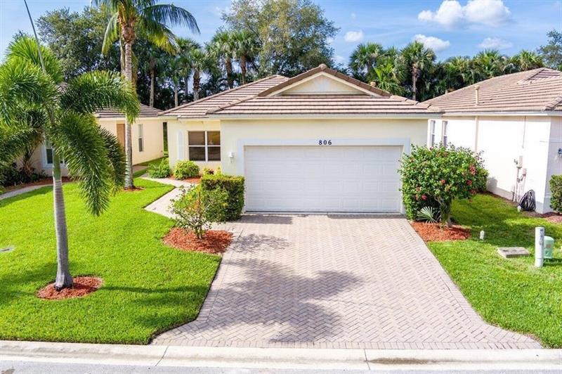 806 SW Rocky Bayou Terrace Saint Lucie West FL 34986