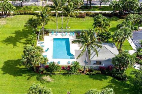 806 SW Rocky Bayou Terrace Saint Lucie West FL 34986