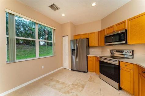806 SW Rocky Bayou Terrace Saint Lucie West FL 34986