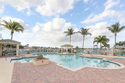806 SW Rocky Bayou Terrace Saint Lucie West FL 34986