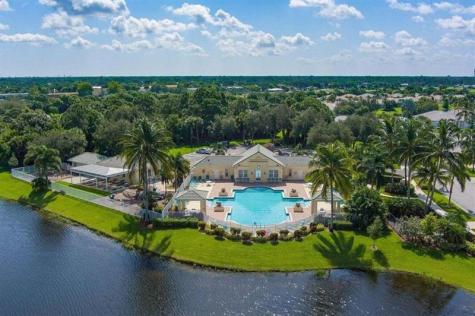 806 SW Rocky Bayou Terrace Saint Lucie West FL 34986