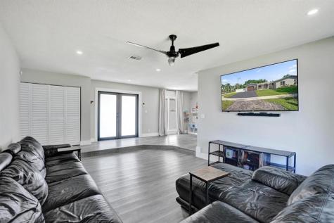 6411 SW 6th Street Margate FL 33068