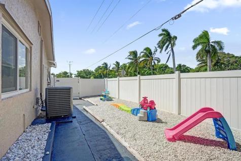 6411 SW 6th Street Margate FL 33068
