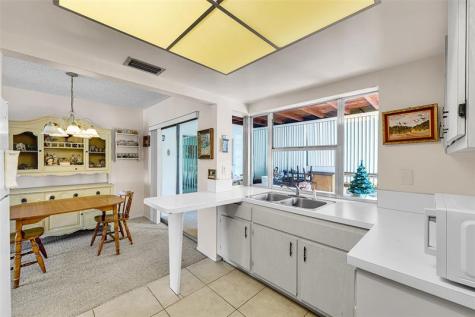 4500 NW 47 Court Tamarac FL 33319