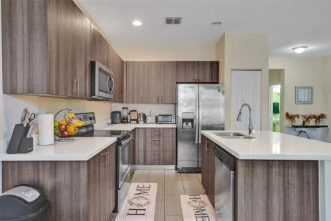 4875 NW 55th Place Tamarac FL 33319