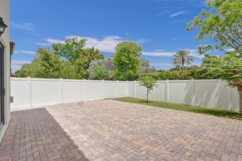 4875 NW 55th Place Tamarac FL 33319