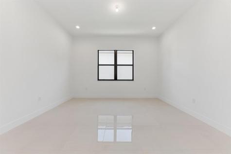 9568 Regal Palm Court Boca Raton FL 33434