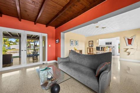 1175 Grant Street Hollywood FL 33019