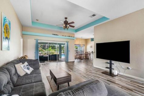 631 SE Stow Terrace Port St Lucie FL 34984