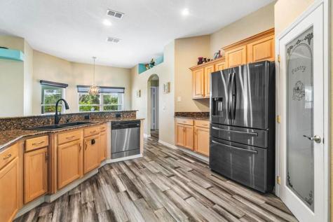 631 SE Stow Terrace Port St Lucie FL 34984