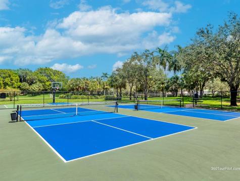 4032 Pinewood Lane Weston FL 33331