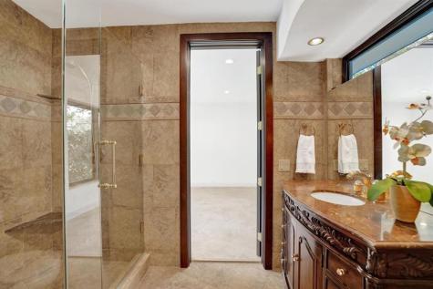 2425 Middle River Drive Fort Lauderdale FL 33305