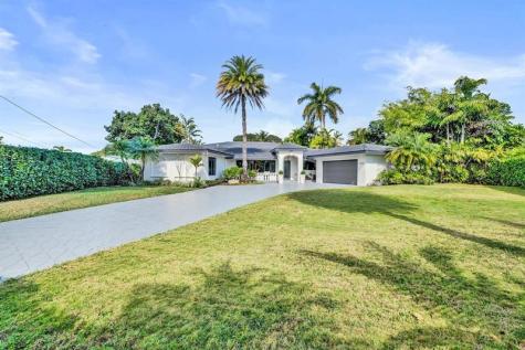 2425 Middle River Drive Fort Lauderdale FL 33305